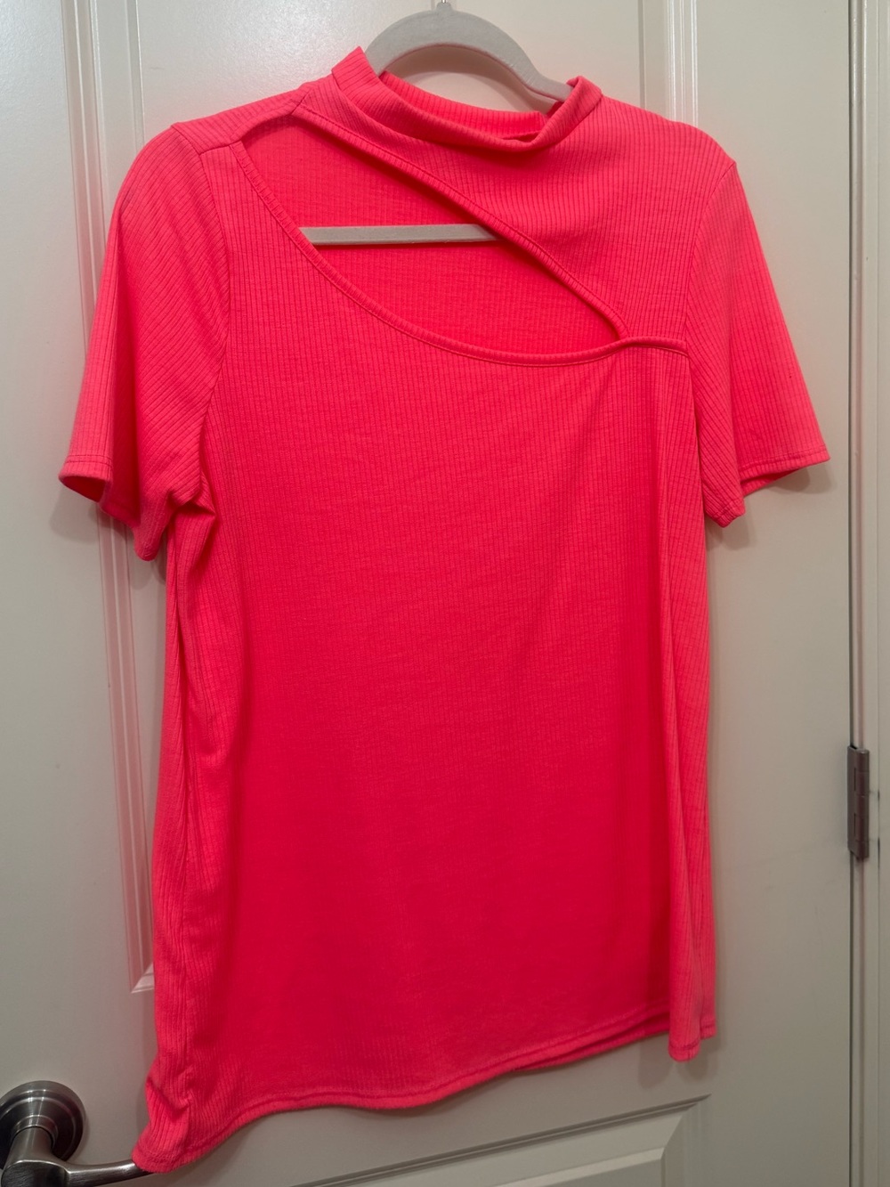 BiBi Neon Pink Ribbed Short Sleeve Top with Shoulder Cutout